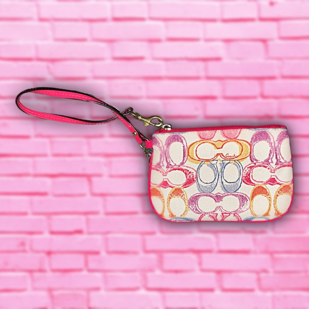 Coach Wristlet 💖 (Like New)